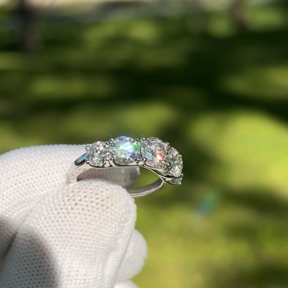 3.6CT 5 STONE MOISSANITE DIAMOND WEDDING / ENGAGEMENT RING - Picture 3 of 12